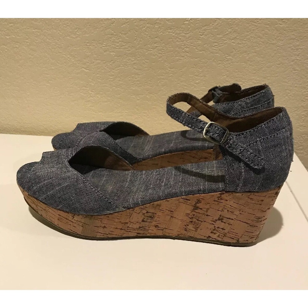 TOMS Women Sandals Chambray Denim Cork Wedge Platform Sz 9M Peep Toe Ankle Strap